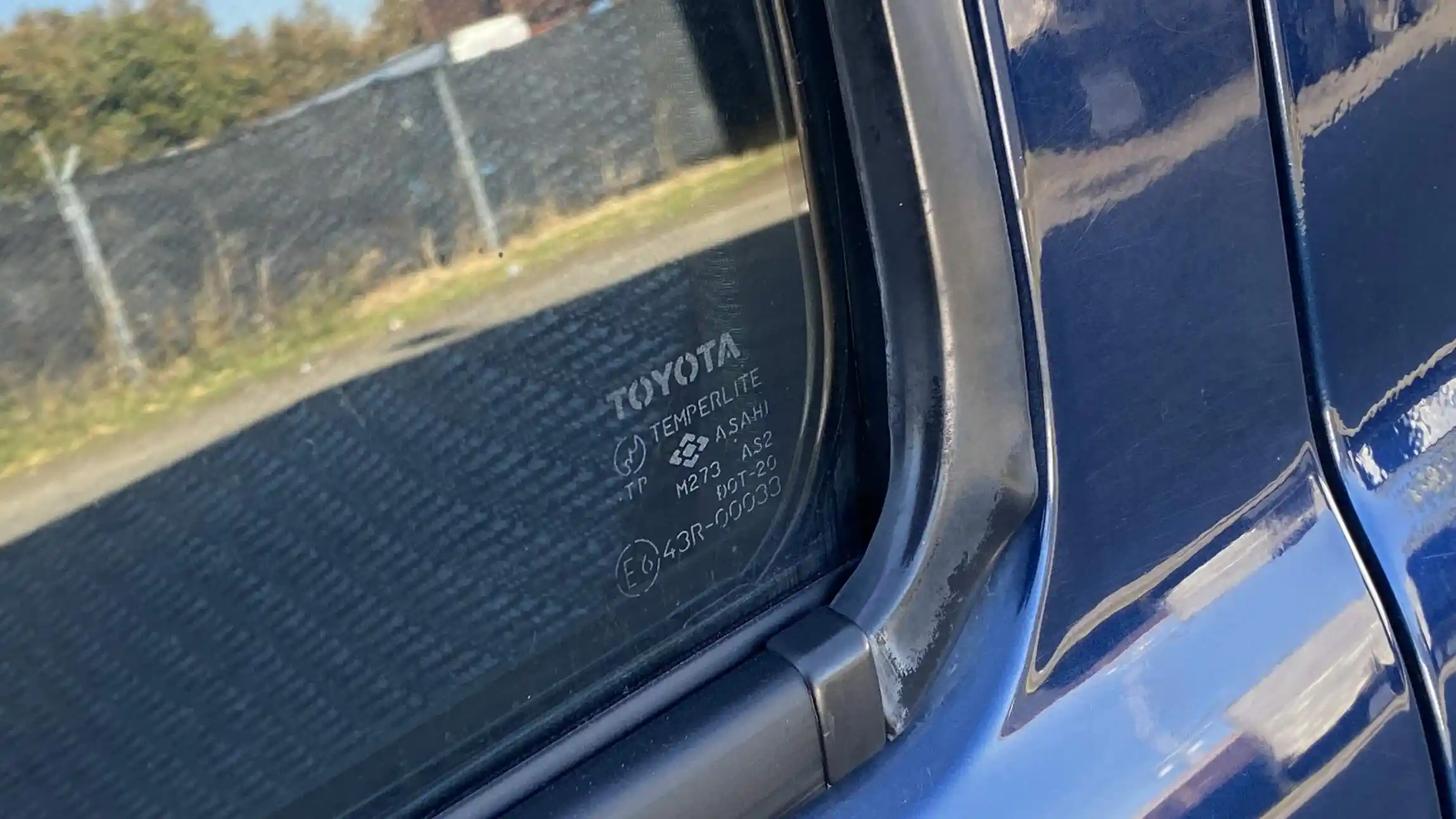 Sold: 1996 Toyota Hilux SSR 4×4