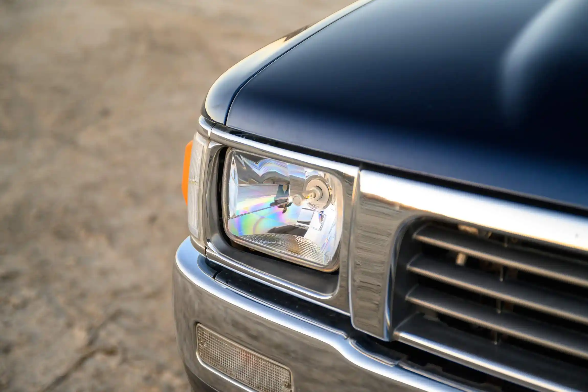 Sold: 1996 Toyota Hilux SSR 4×4