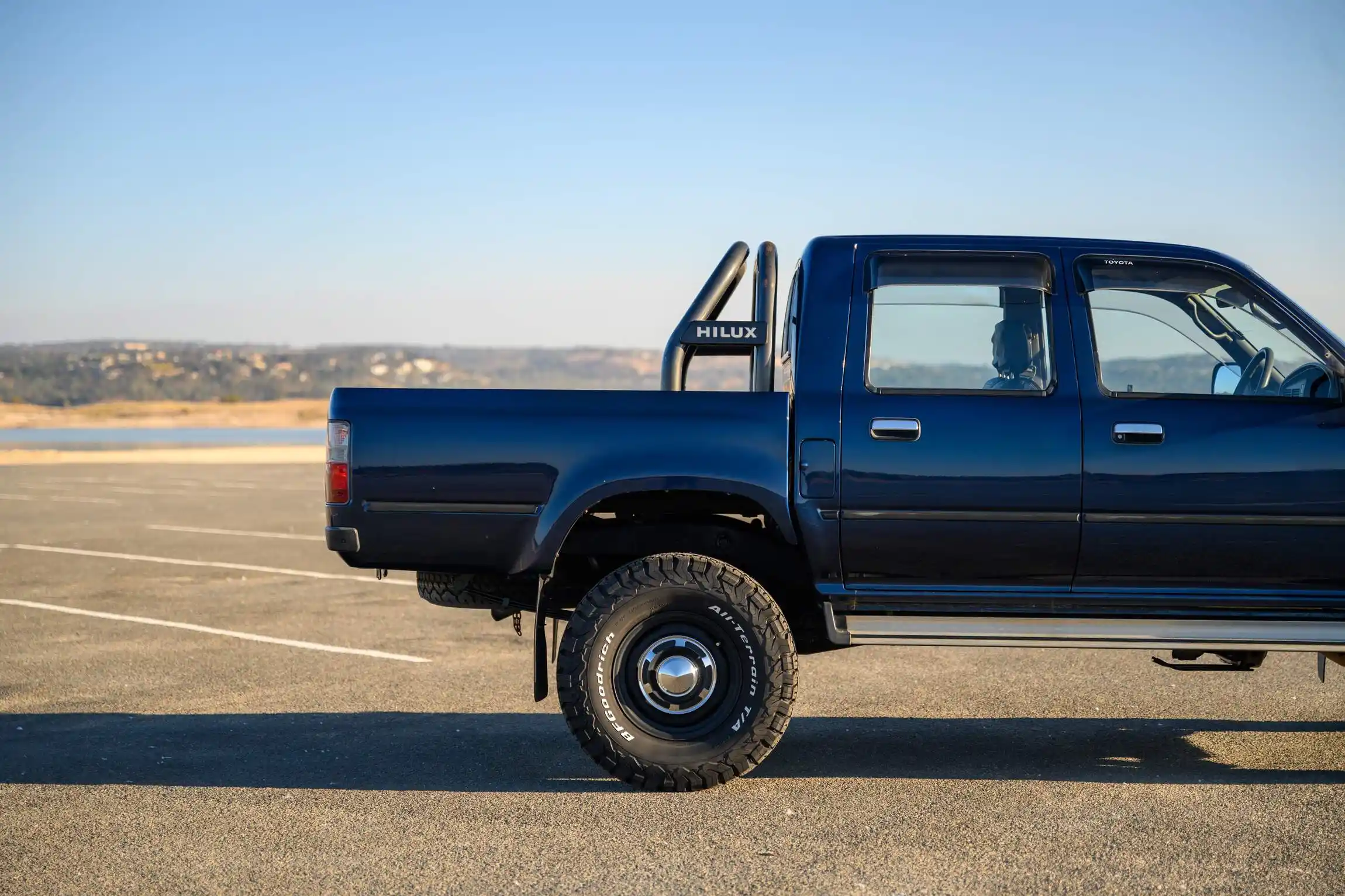 Sold: 1996 Toyota Hilux SSR 4×4