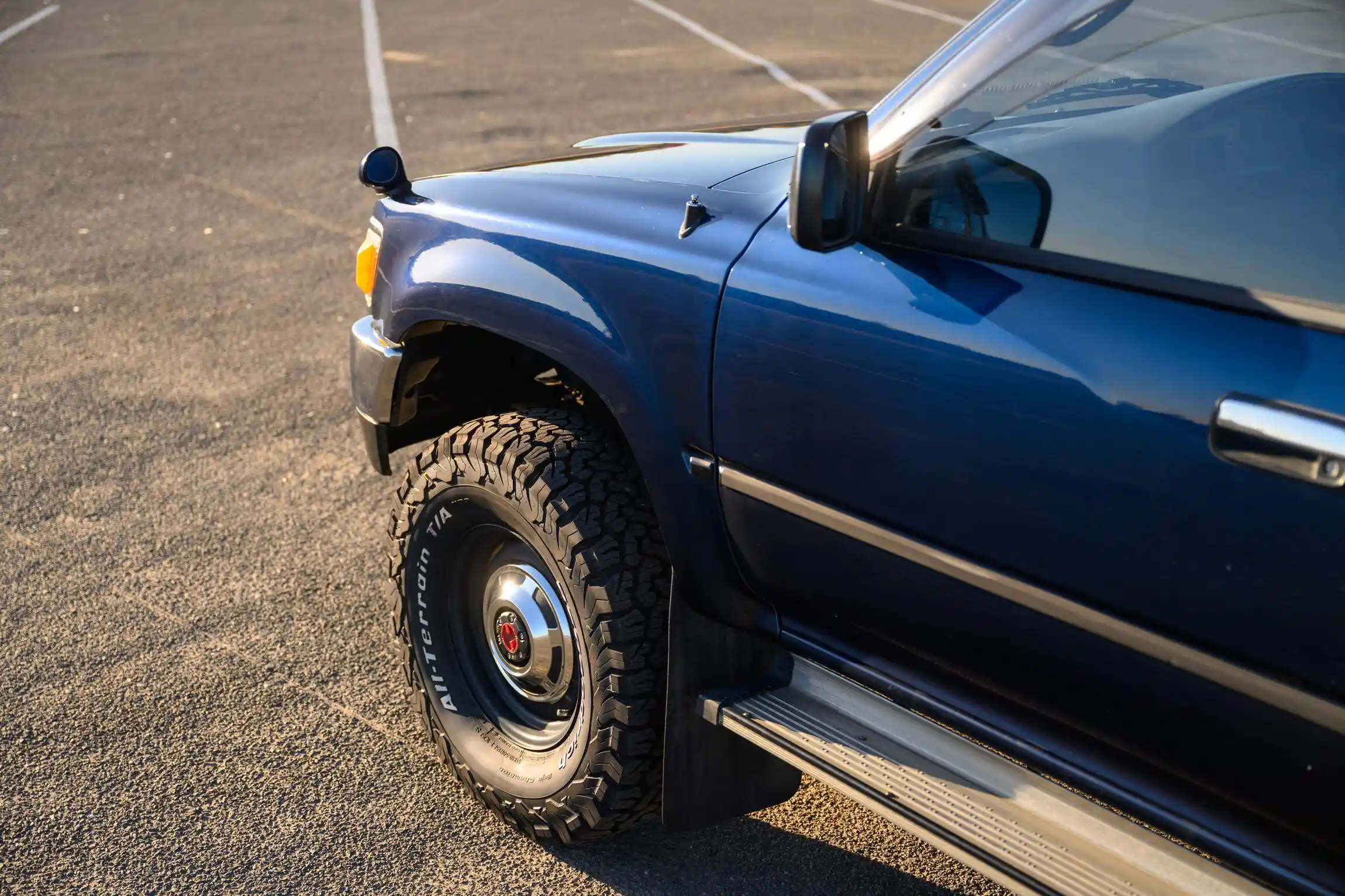 Sold: 1996 Toyota Hilux SSR 4×4