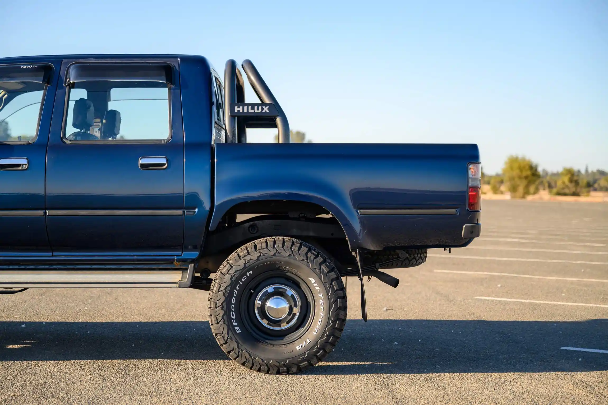 Sold: 1996 Toyota Hilux SSR 4×4