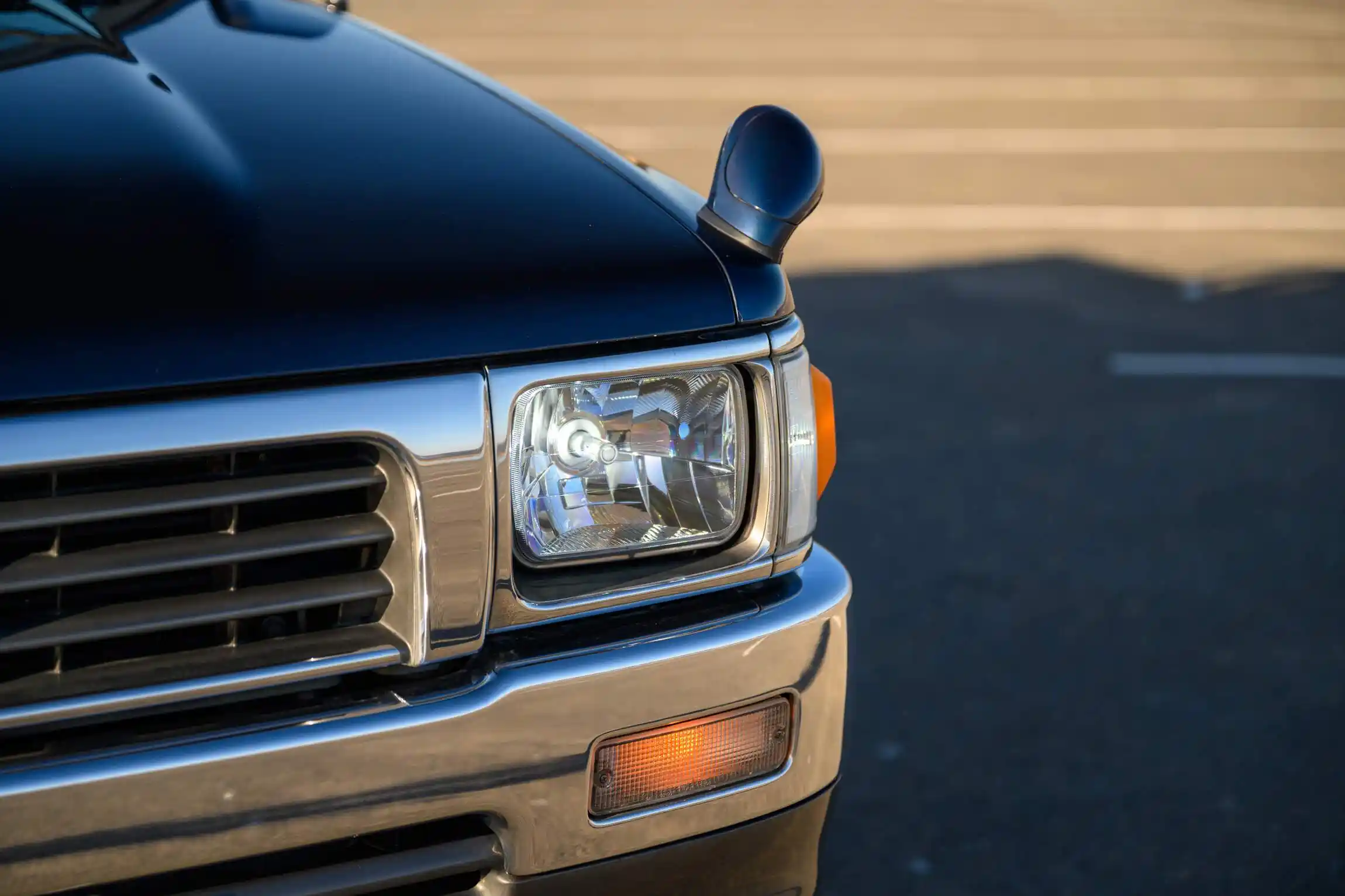 Sold: 1996 Toyota Hilux SSR 4×4