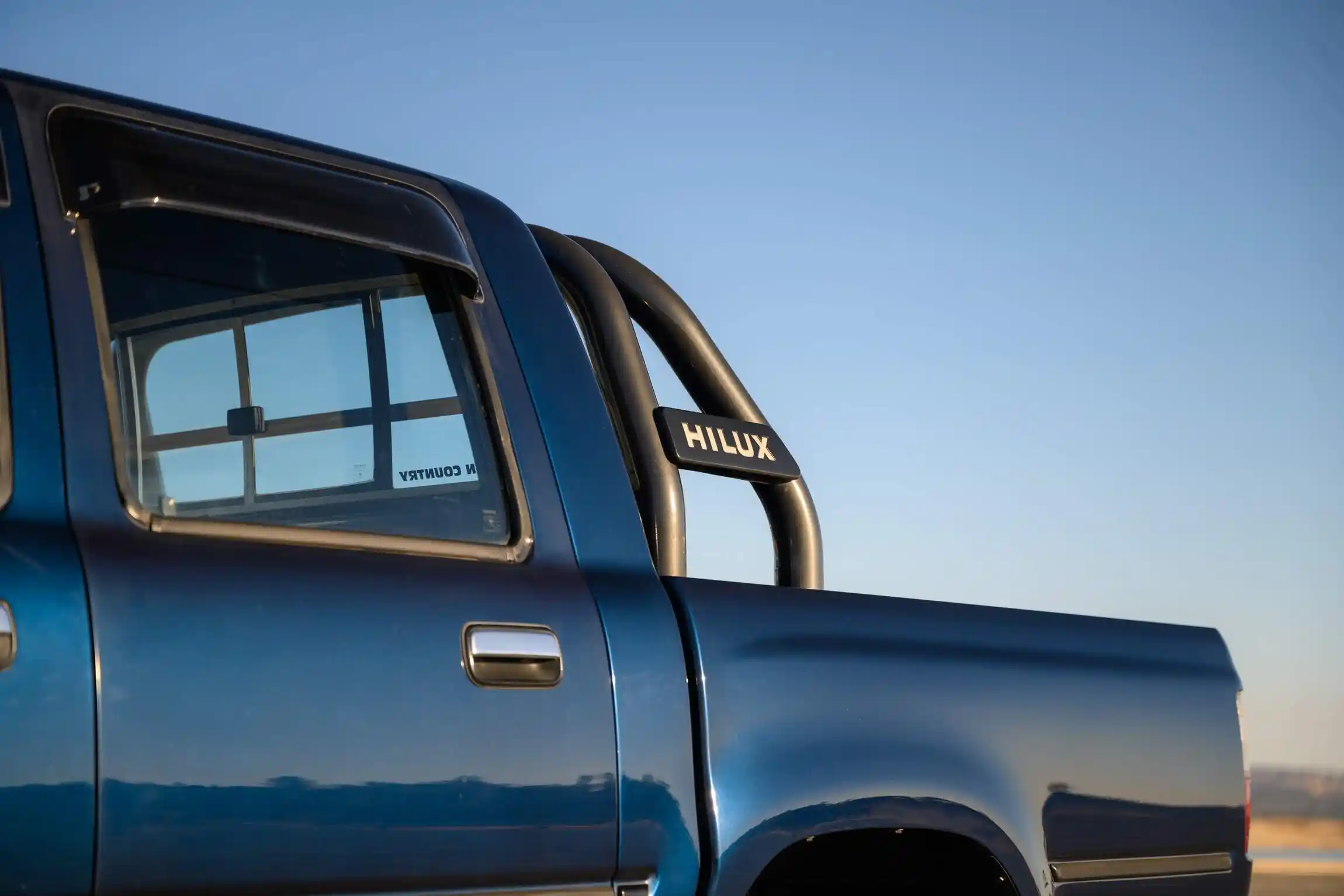 Sold: 1996 Toyota Hilux SSR 4×4