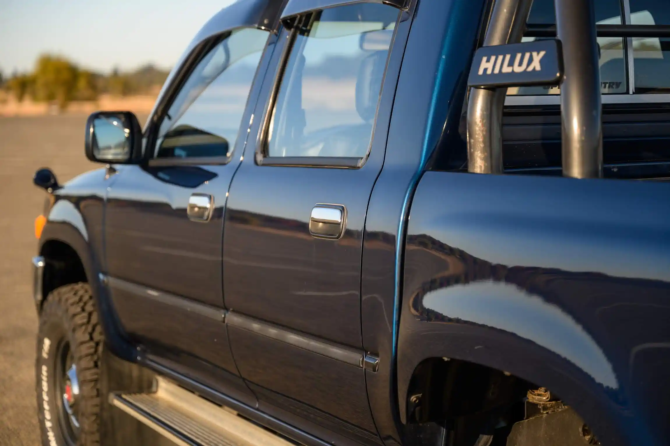 Sold: 1996 Toyota Hilux SSR 4×4