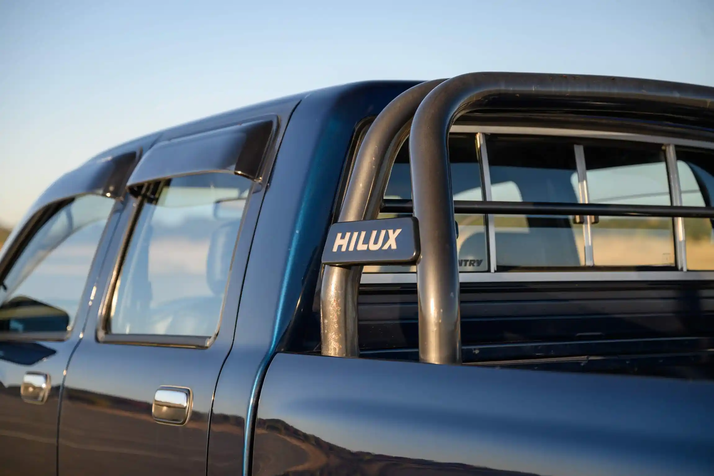 Sold: 1996 Toyota Hilux SSR 4×4