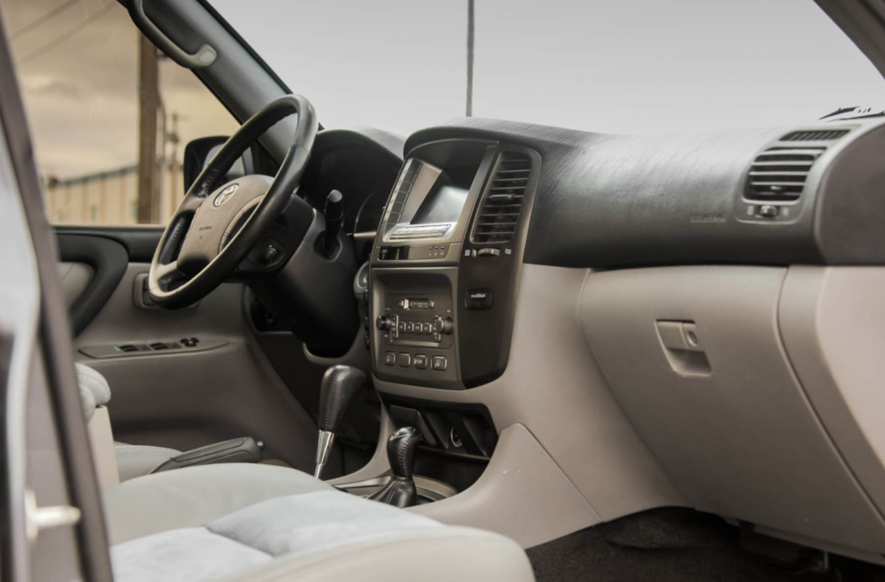 2003 Toyota Land Cruiser