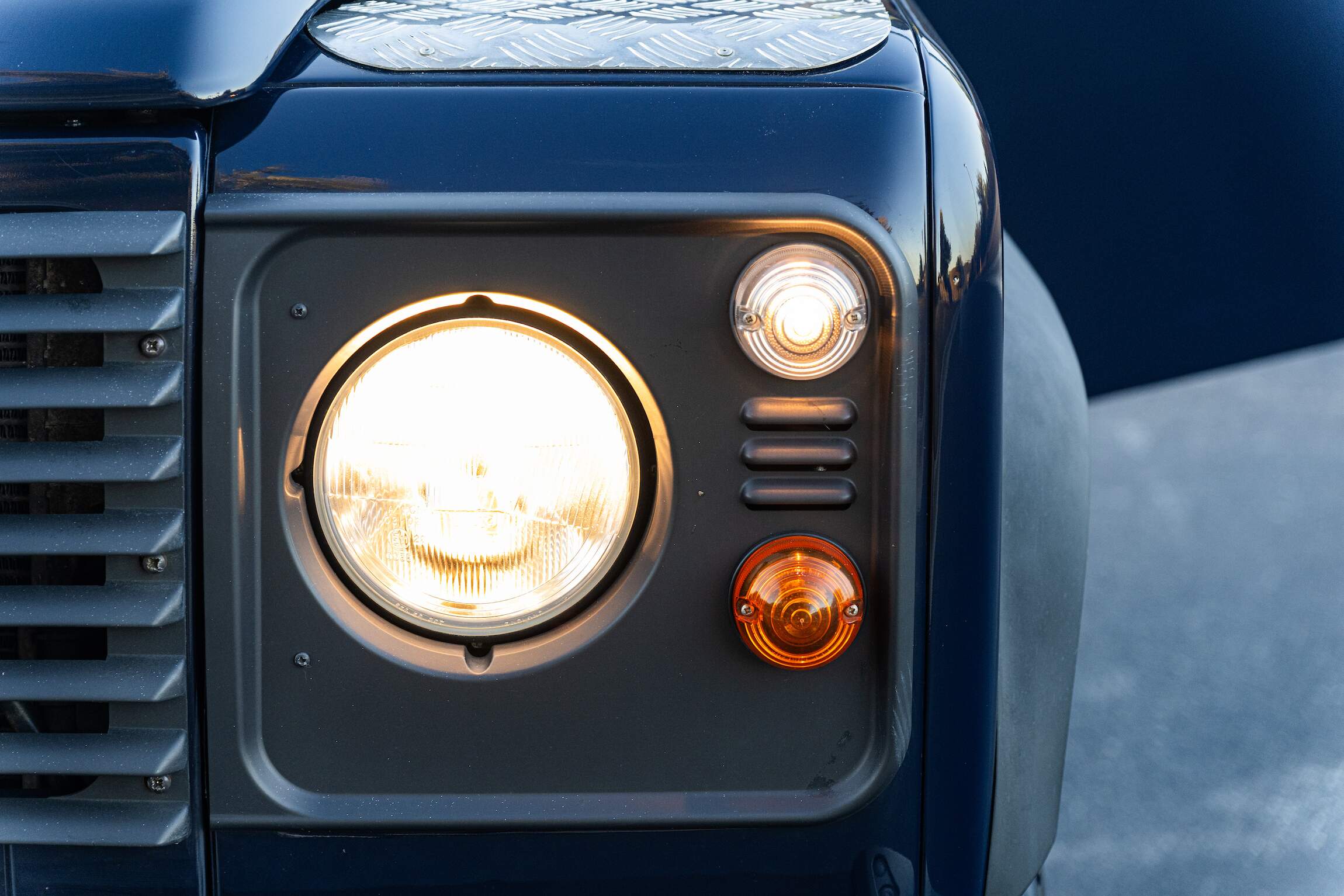 Sold: Td5-Powered 2000 Land Rover Defender 90 4×4