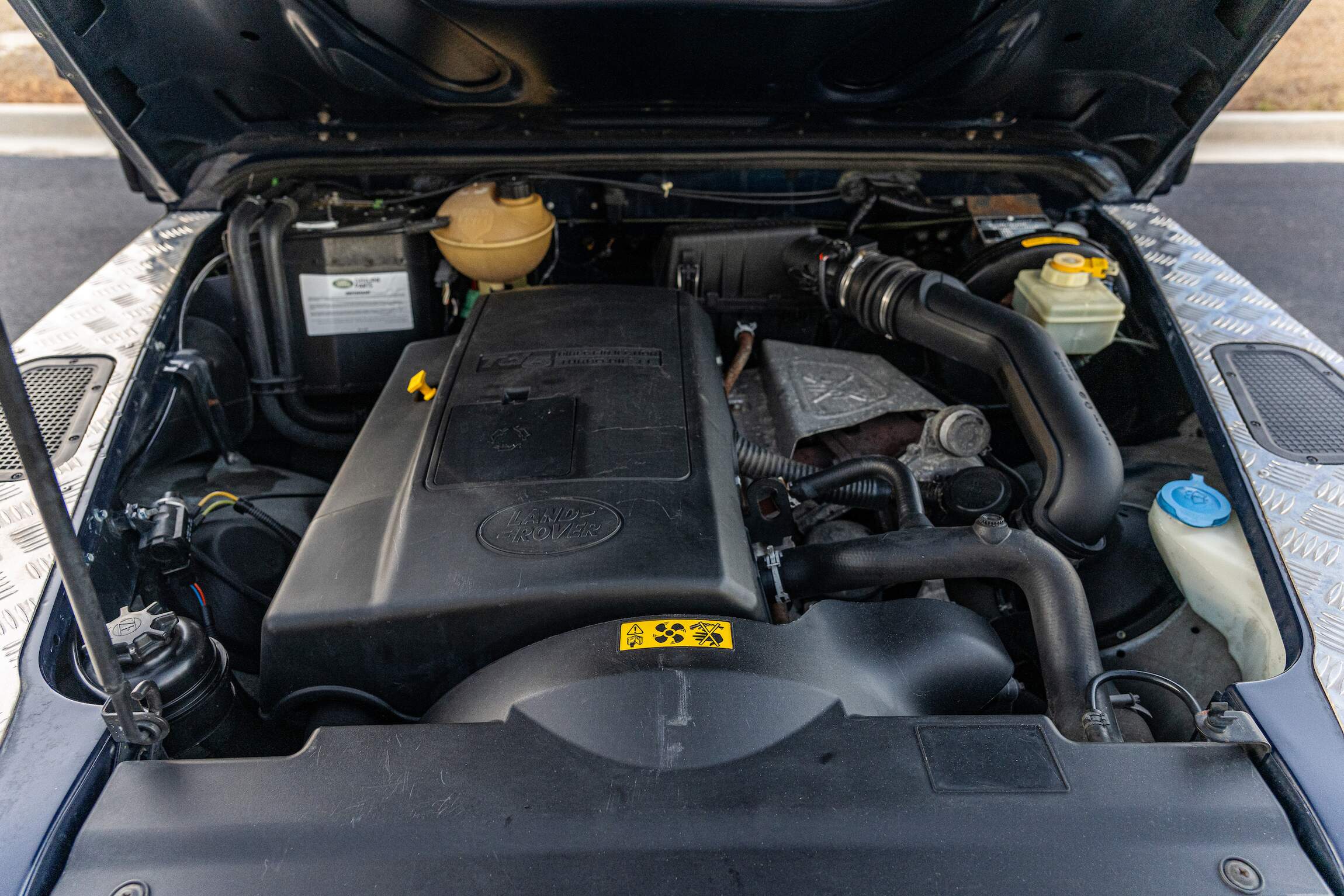 Sold: Td5-Powered 2000 Land Rover Defender 90 4×4