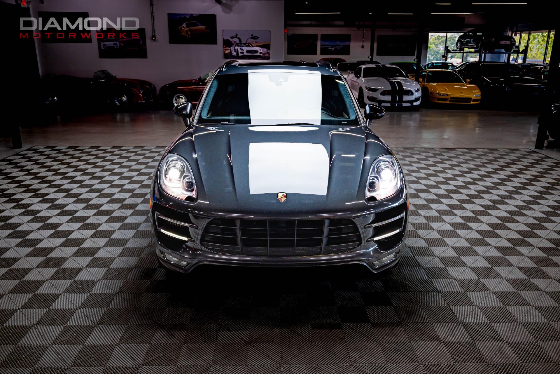 2018 Porsche Macan Turbo