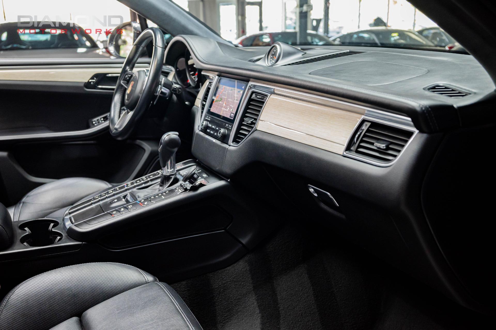 2018 Porsche Macan Turbo