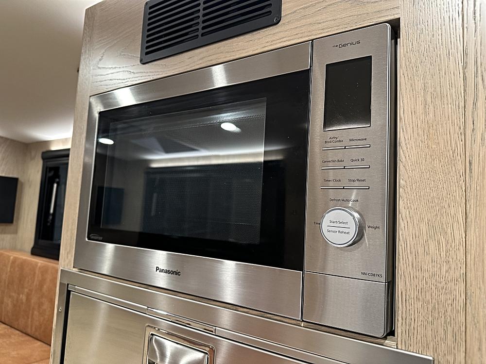 Sold: 2023 EarthRoamer XV-SX-002