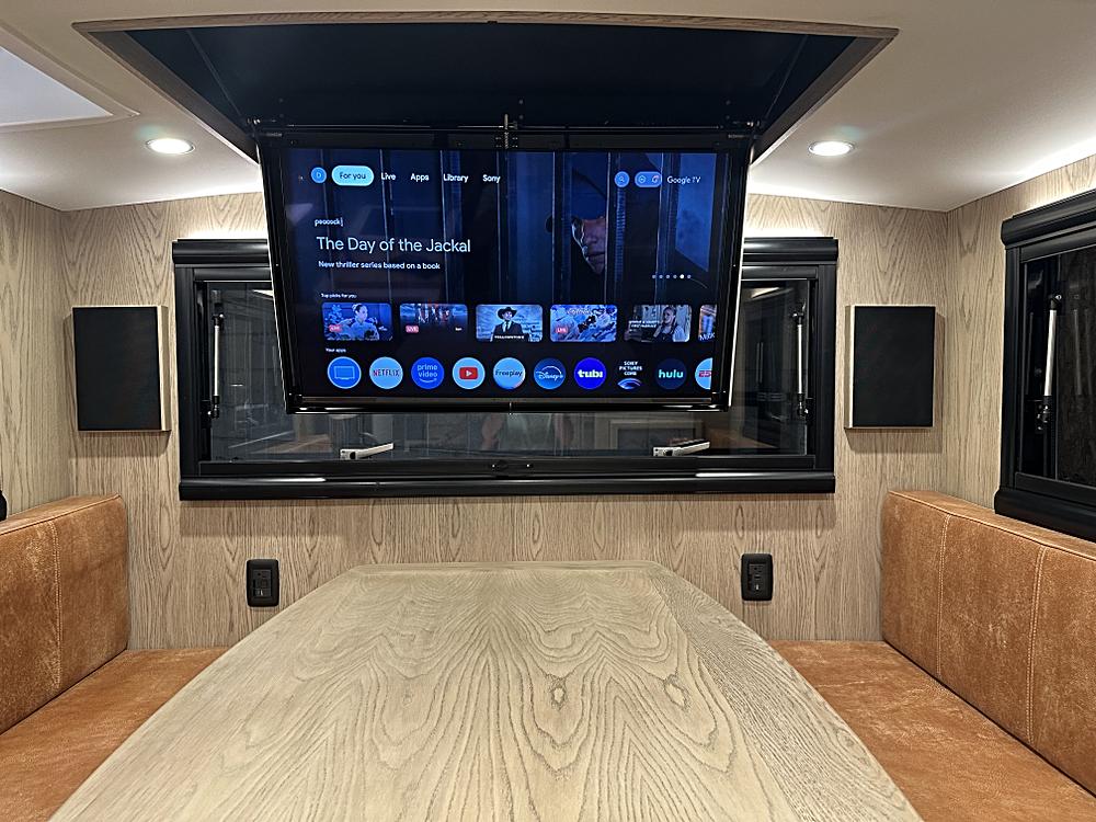 Sold: 2023 EarthRoamer XV-SX-002