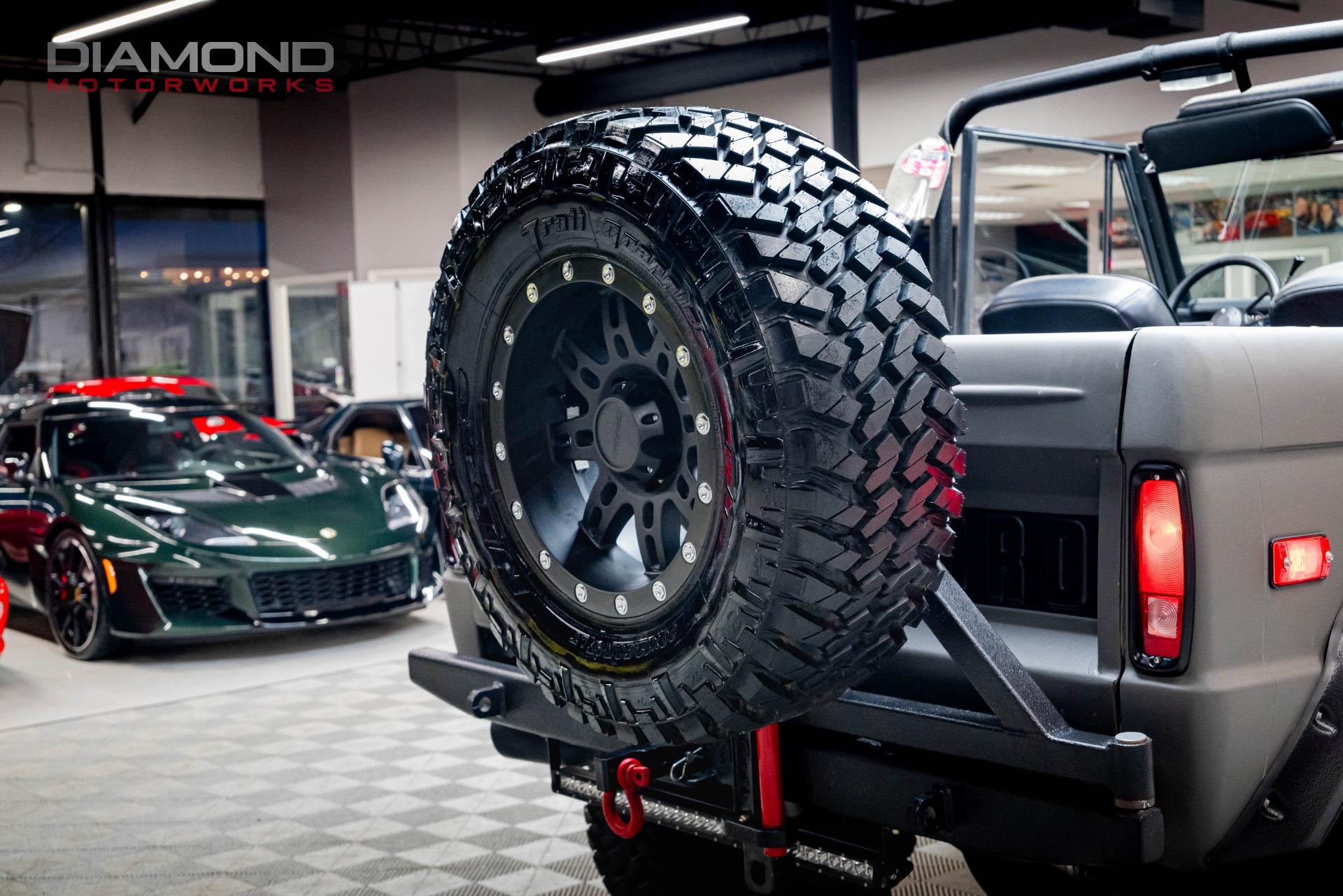 1975 Ford Bronco 4x4 Restomod - 3