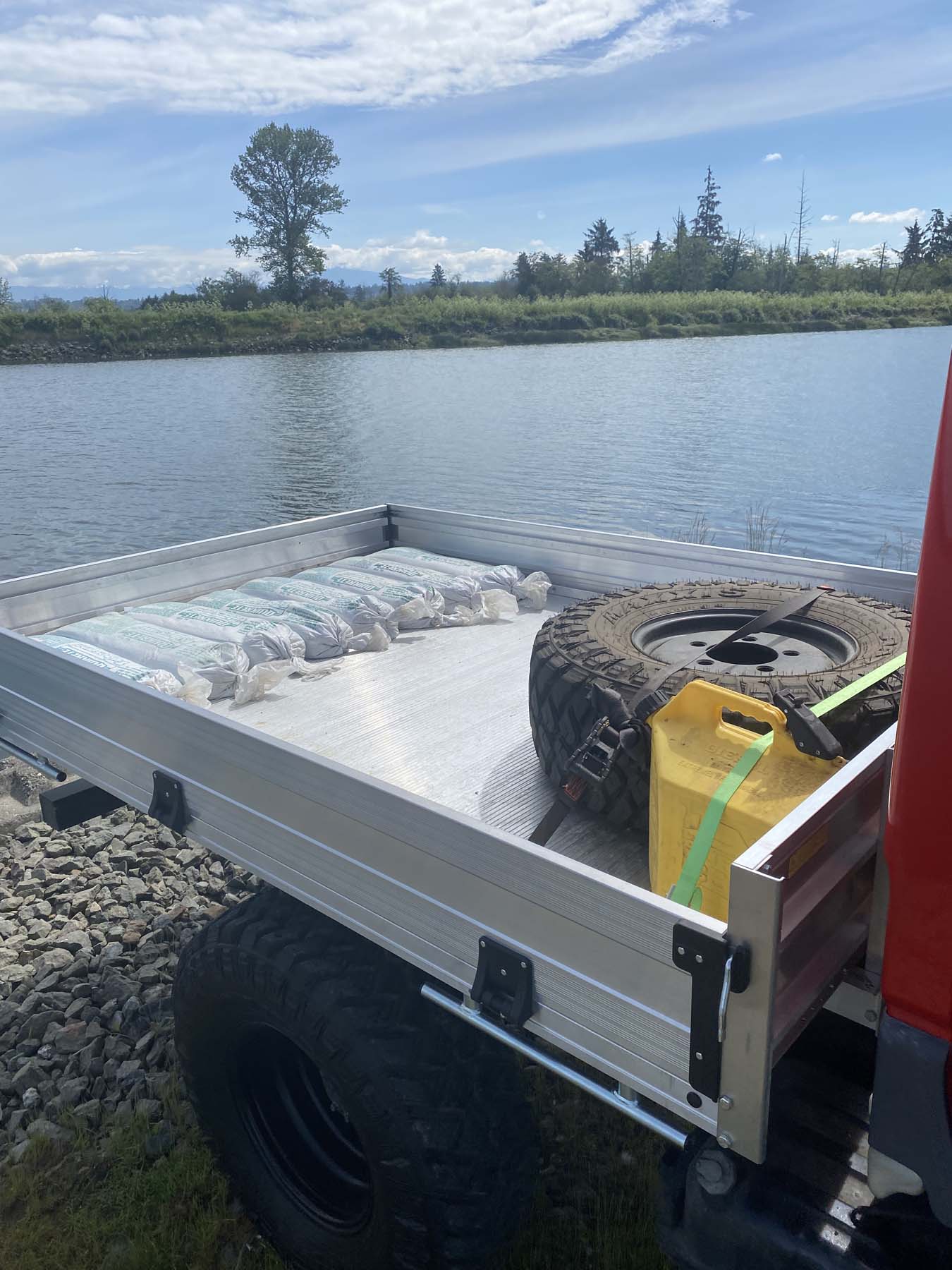 Sold: 1995 Mitsubishi Canter Doka 4x4