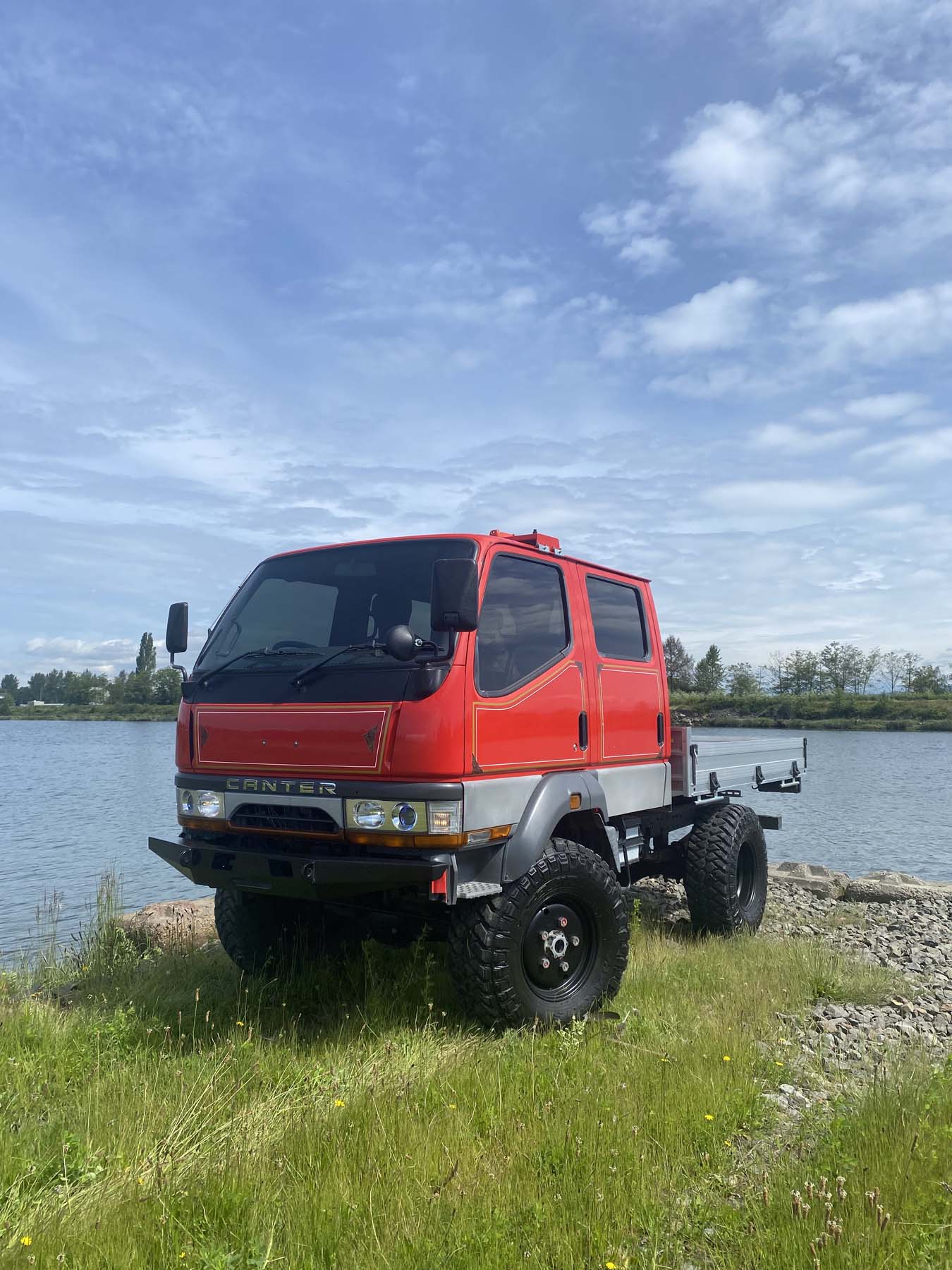 Sold: 1995 Mitsubishi Canter Doka 4x4