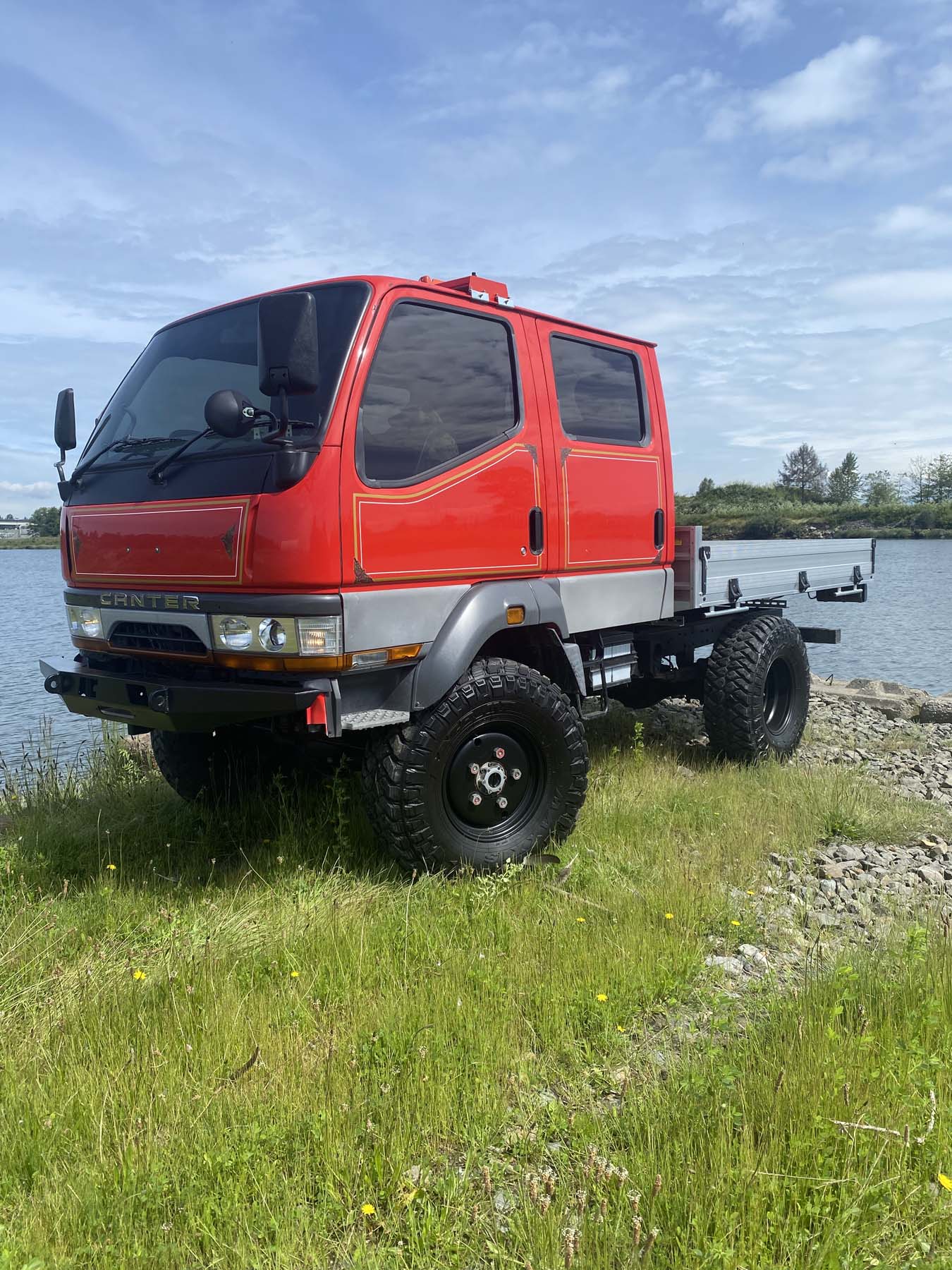 Sold: 1995 Mitsubishi Canter Doka 4x4