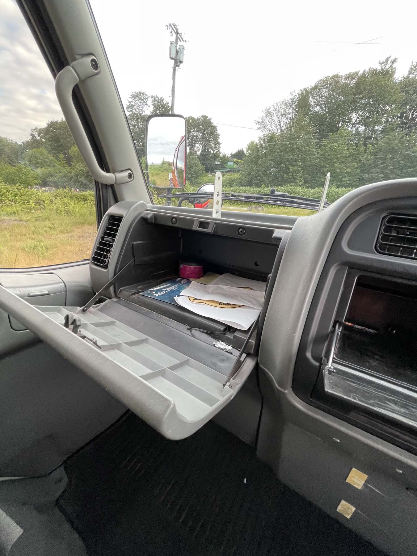 Sold: 1995 Mitsubishi Canter Doka 4x4