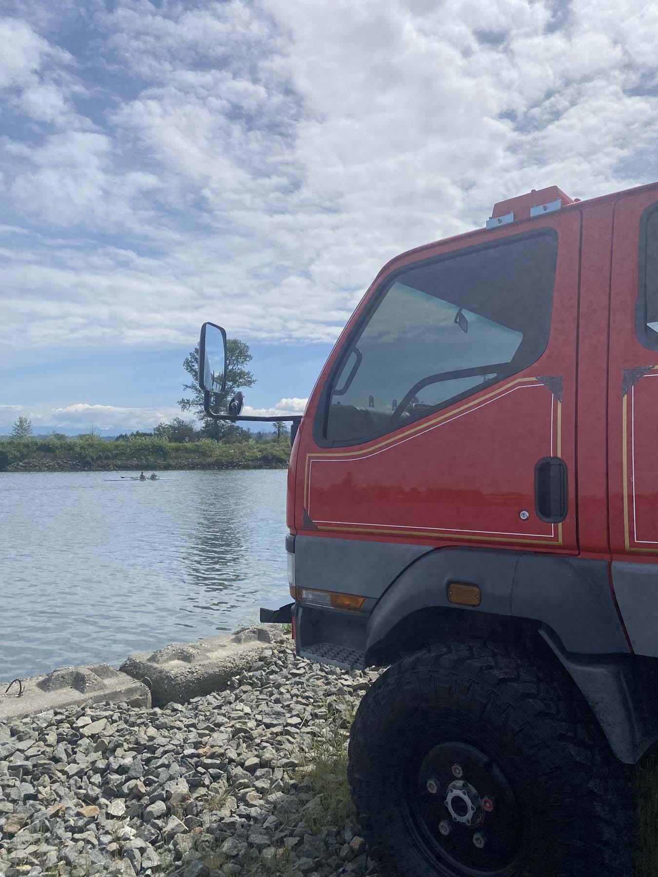 Sold: 1995 Mitsubishi Canter Doka 4x4