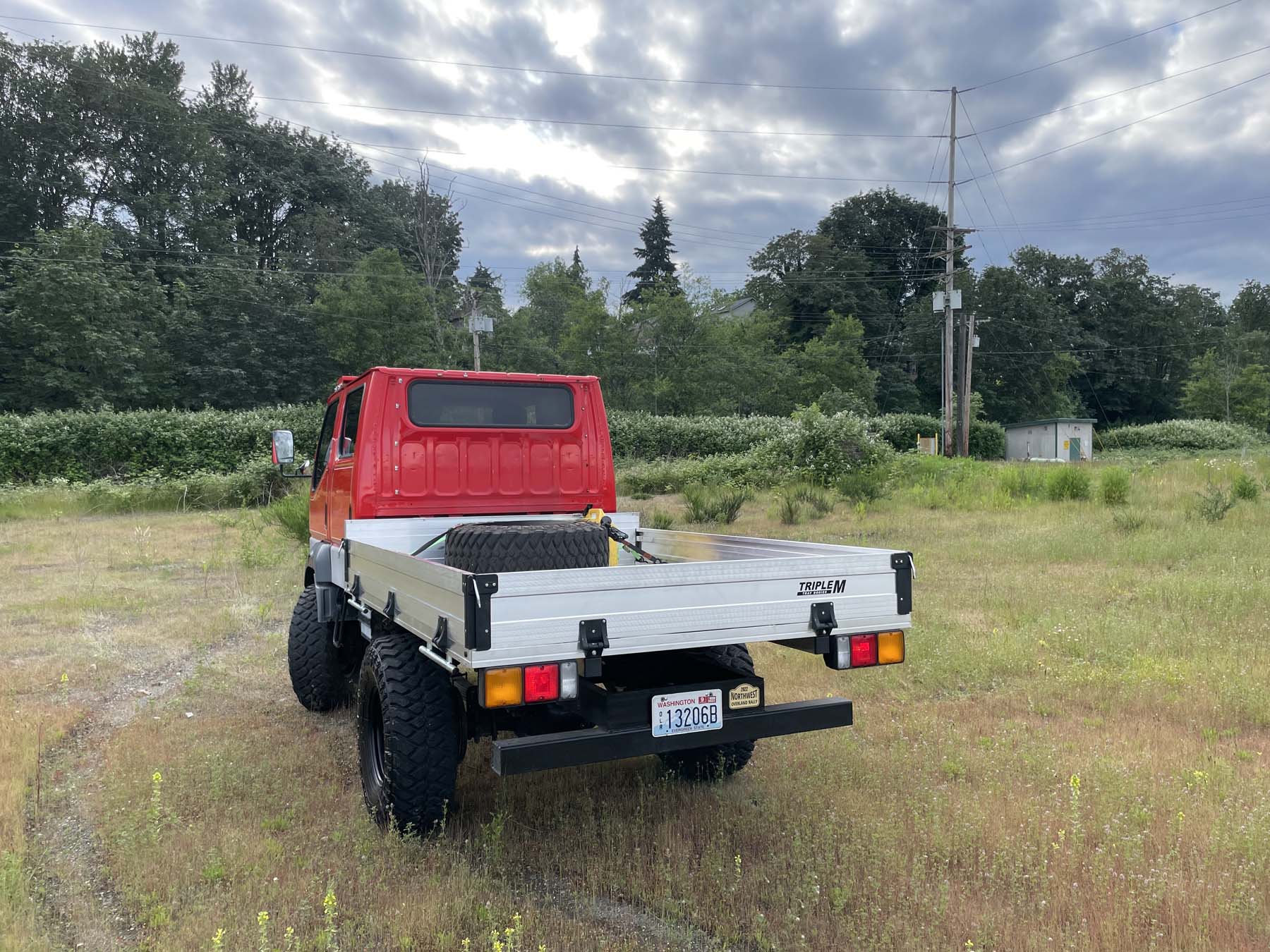 Sold: 1995 Mitsubishi Canter Doka 4x4