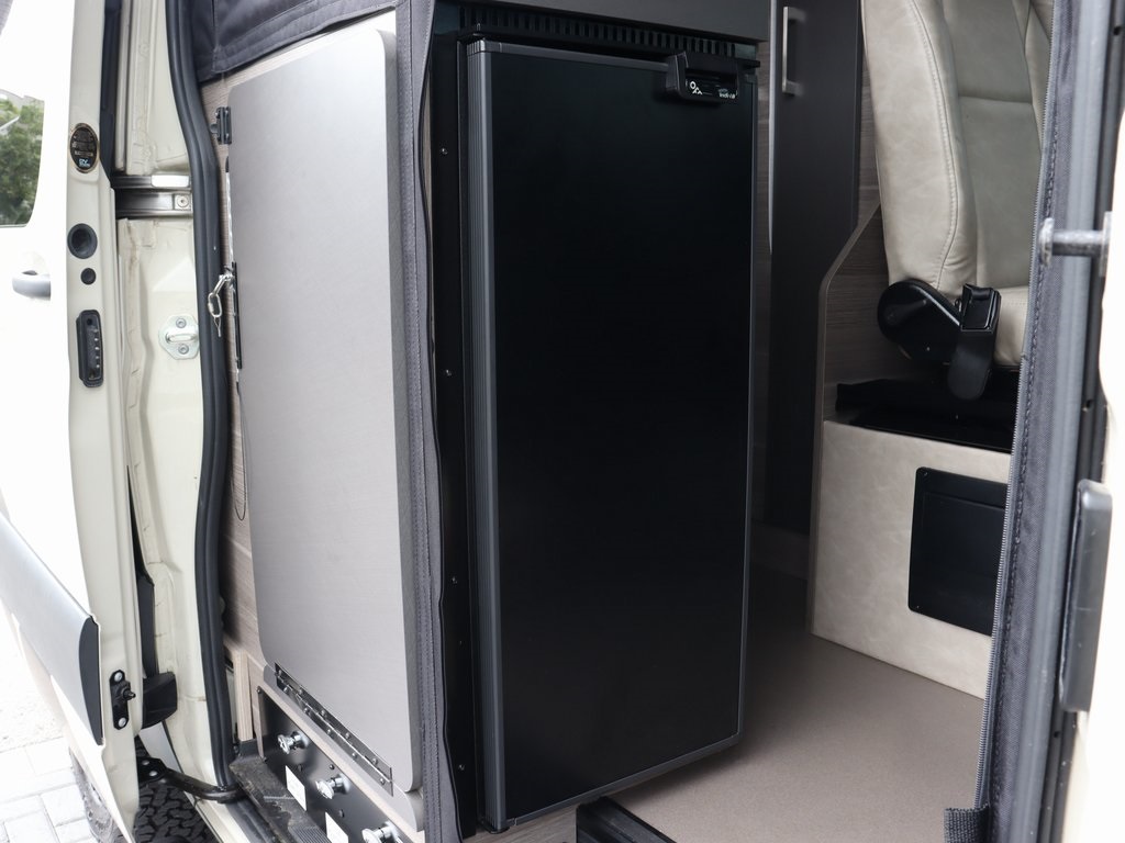 2023 Mercedes-Benz Sprinter 2500
