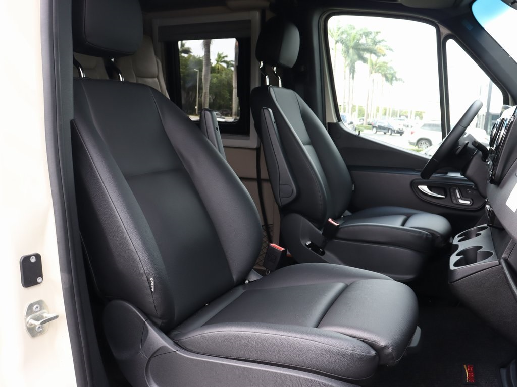 2023 Mercedes-Benz Sprinter 2500