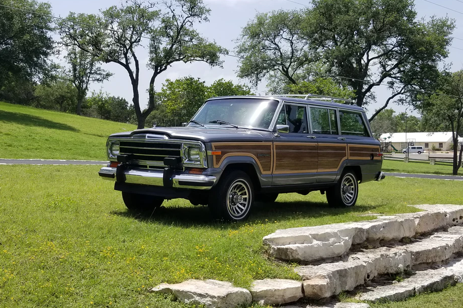 1989 Jeep Grand Wagoneer