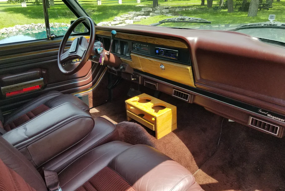 1989 Jeep Grand Wagoneer