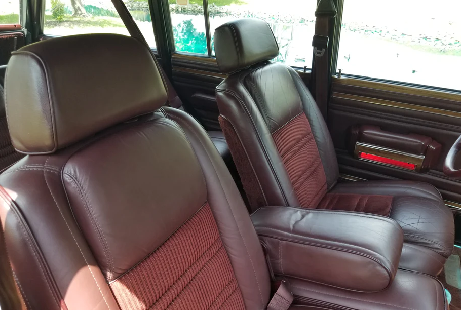 1989 Jeep Grand Wagoneer