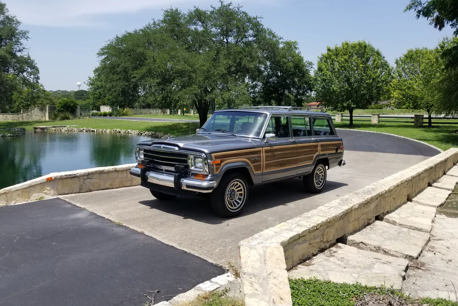 1989 Jeep Grand Wagoneer