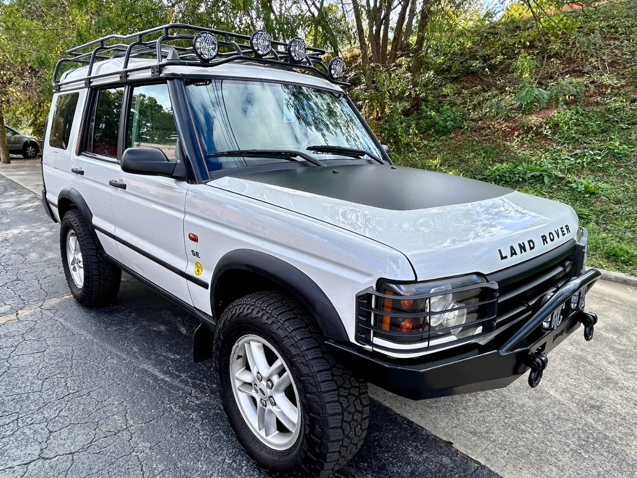 Sold: Modified 2003 Land Rover Discovery SE-1