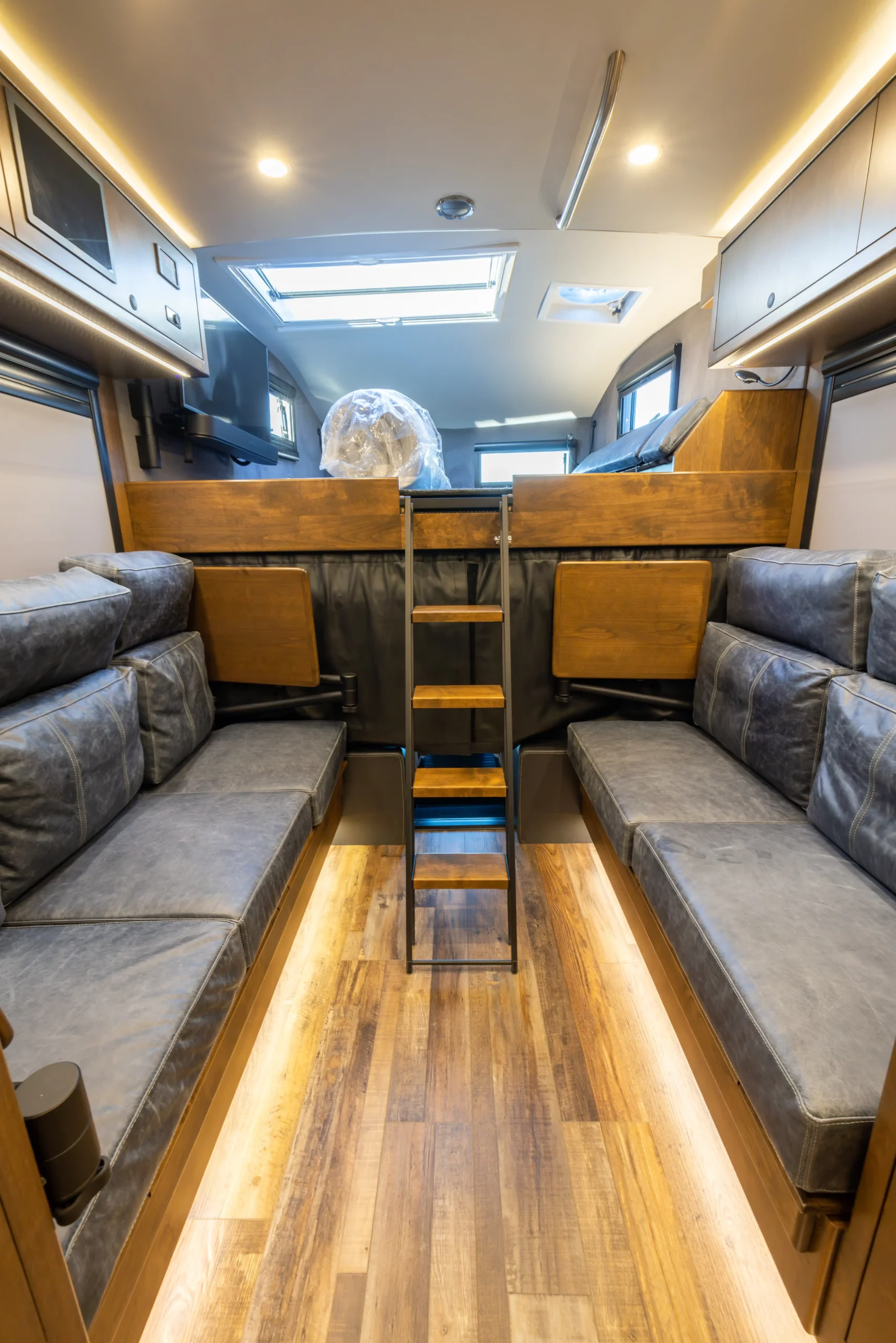 2022 EarthRoamer XV-LTi 062