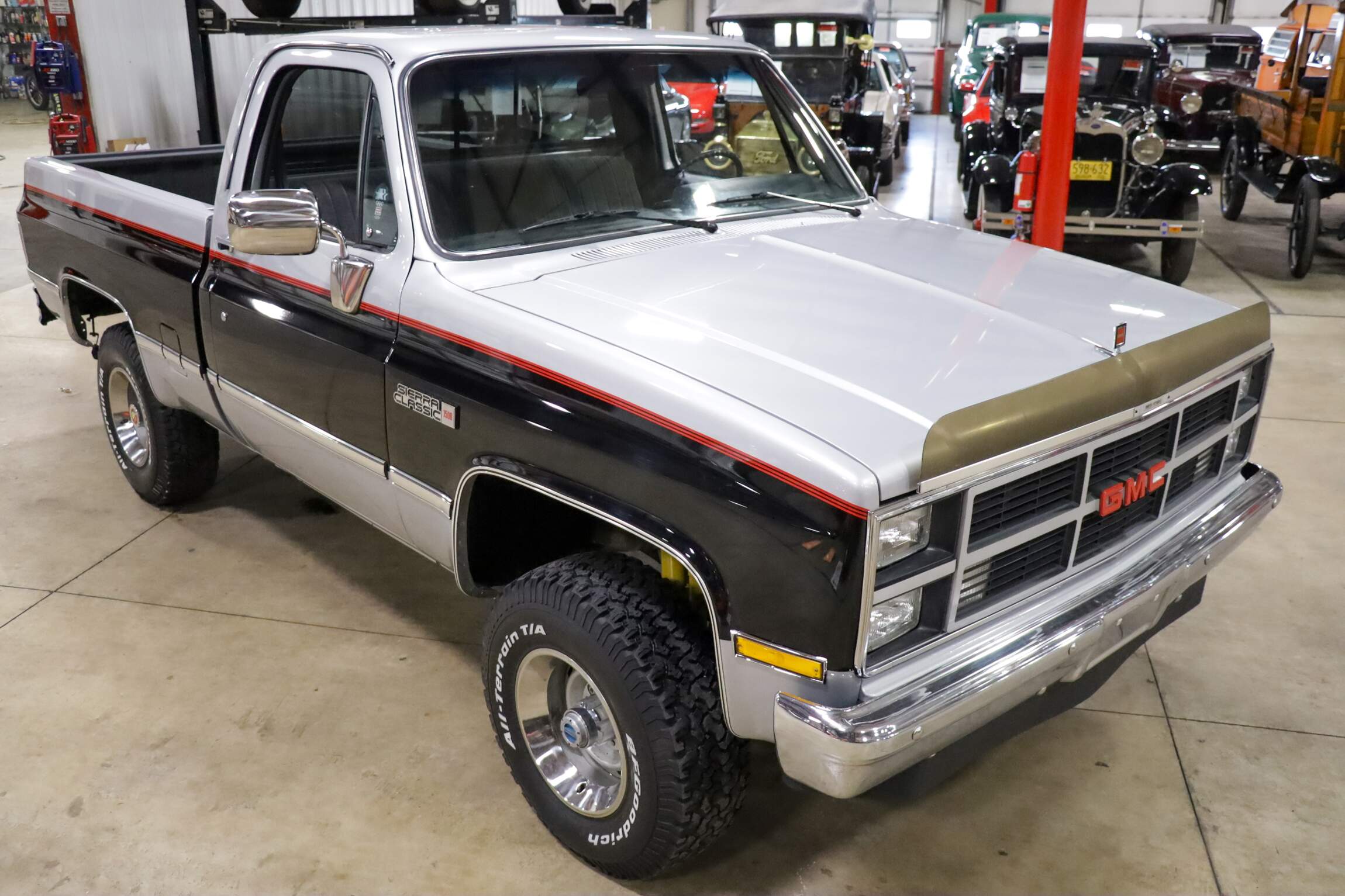 Sold: 1984 GMC K1500 Sierra Classic 4×4