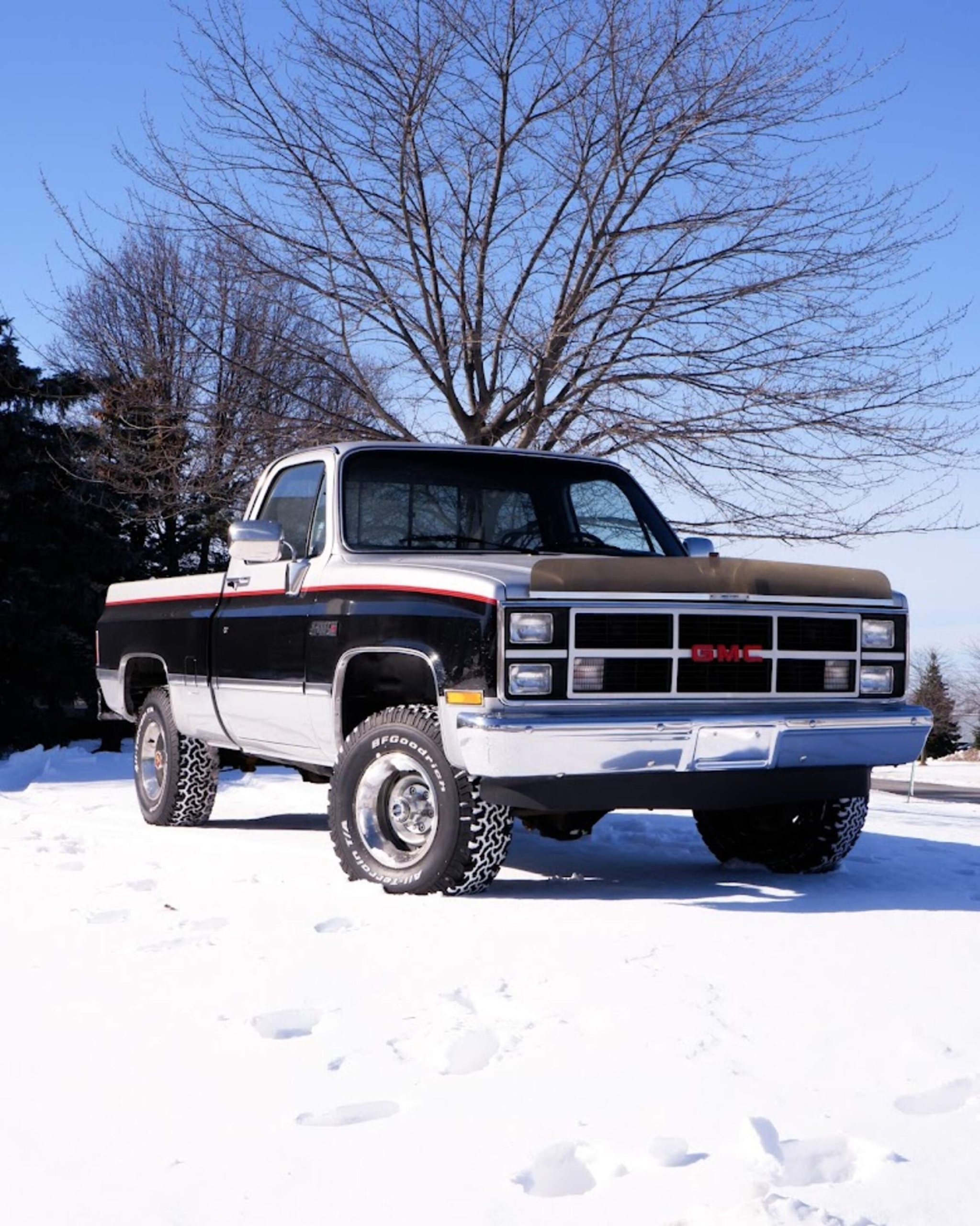 Sold: 1984 GMC K1500 Sierra Classic 4×4