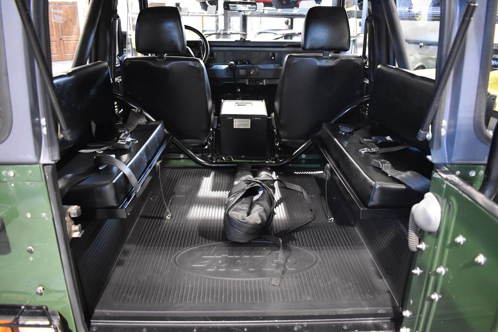 1994 Land Rover Defender 90 NAS