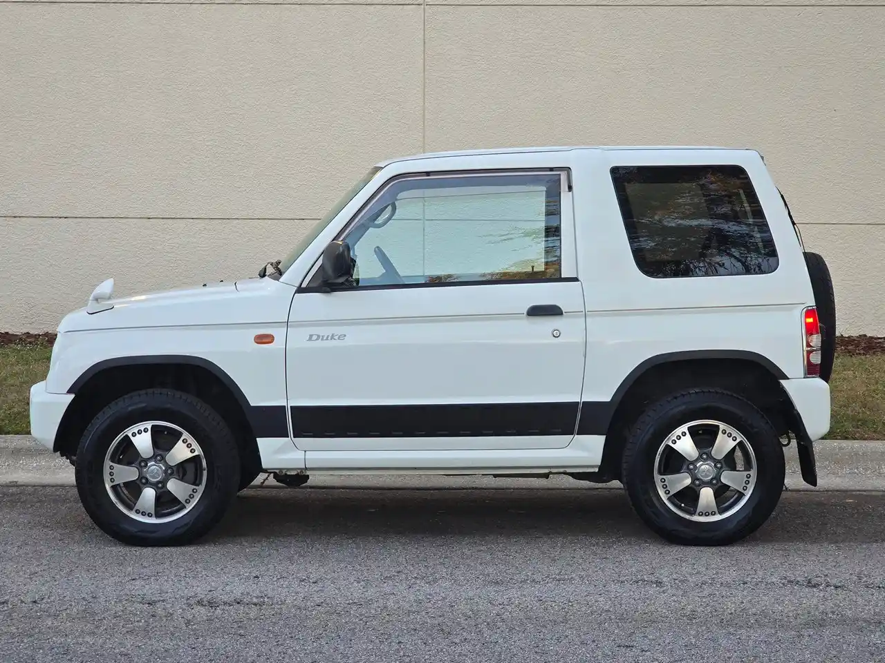 1998 Mitsubishi Pajero Mini Duke 4x4