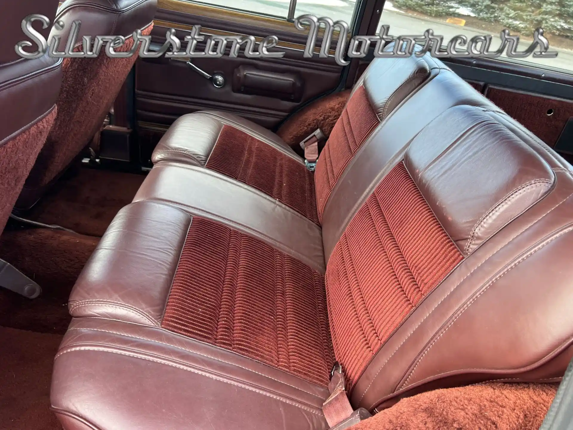 1989 Jeep Grand Wagoneer
