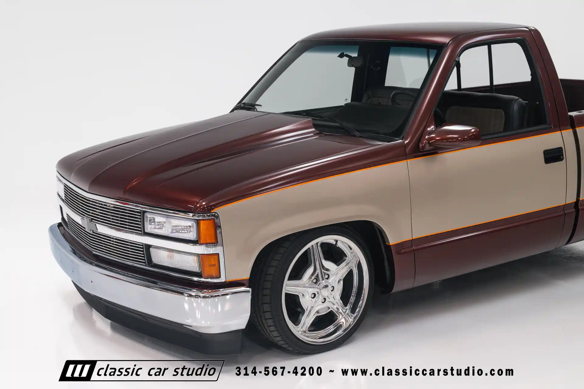 1989 Chevrolet Silverado Restomod - 4