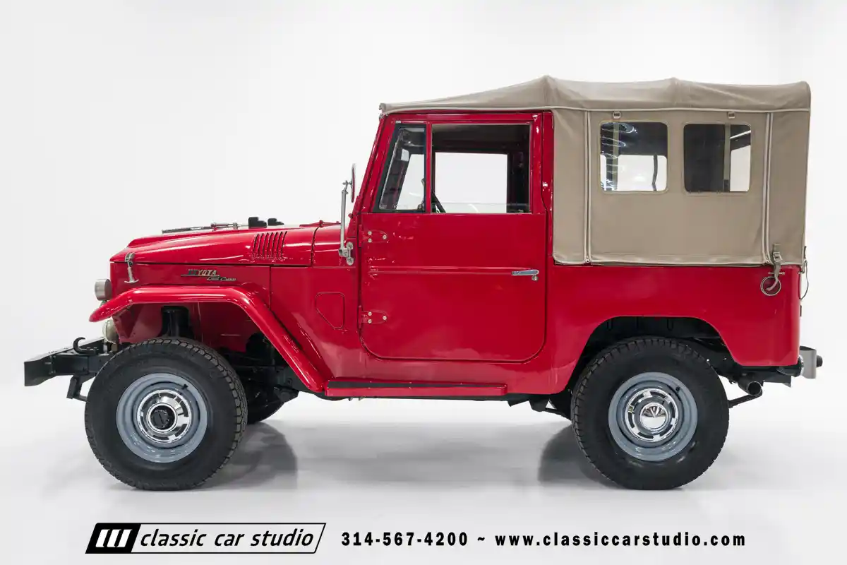1968 Toyota Land Cruiser FJ40L