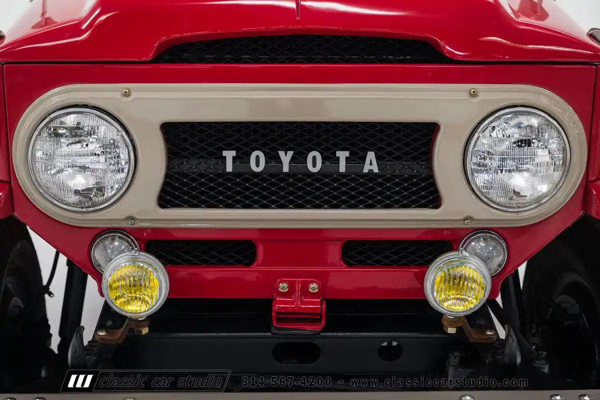 1968 Toyota Land Cruiser FJ40L