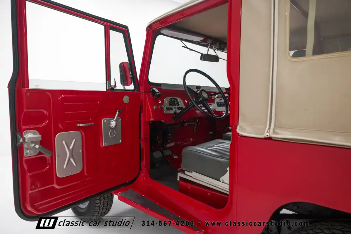 1968 Toyota Land Cruiser FJ40L