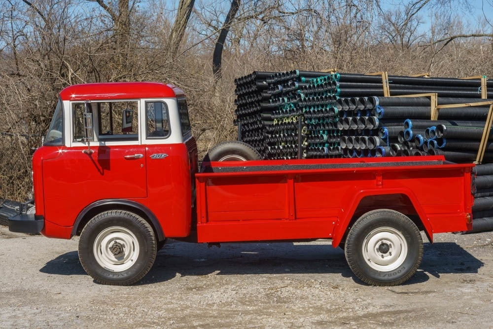 1960 Willys Jeep FC-170 COE