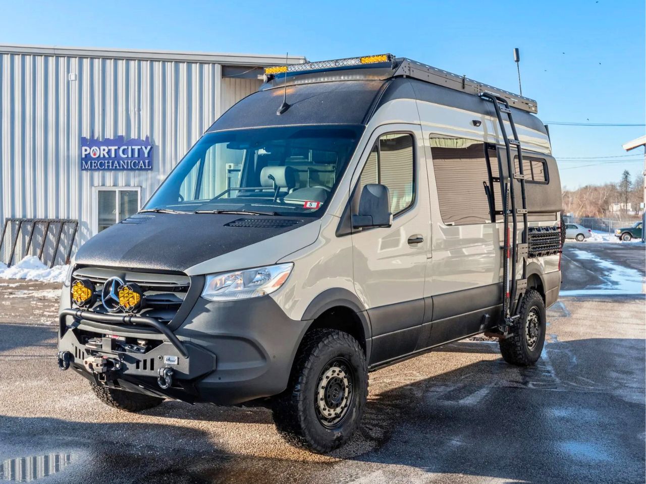 Sold: 2021 Mercedes-Benz Sprinter 2500 4×4-1