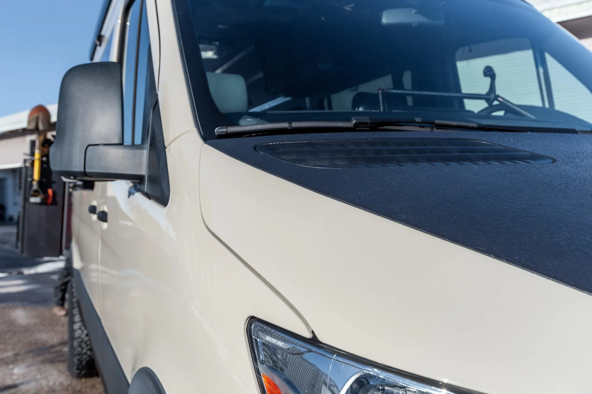 Sold: 2021 Mercedes-Benz Sprinter 2500 4×4