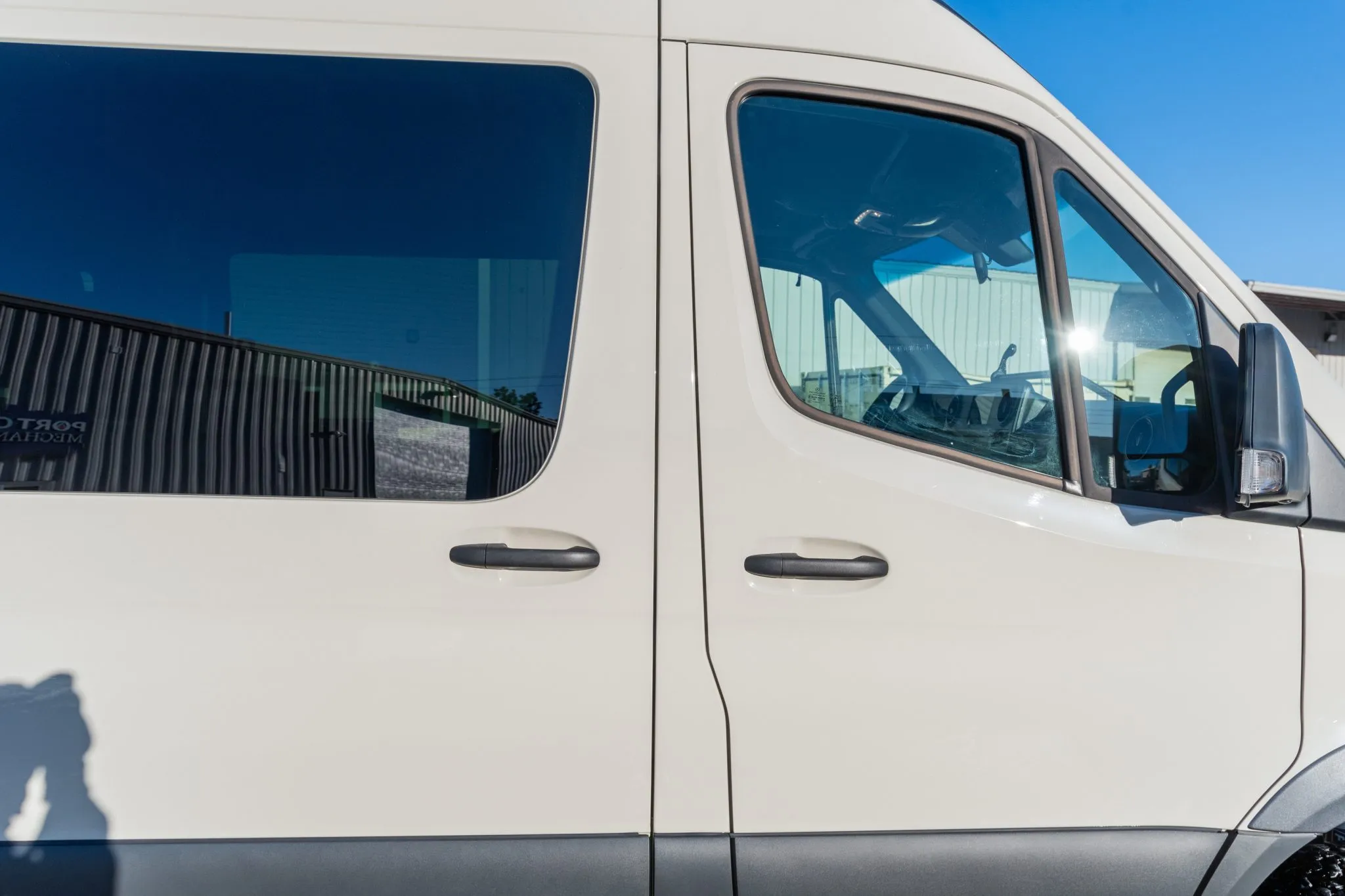 Sold: 2021 Mercedes-Benz Sprinter 2500 4×4