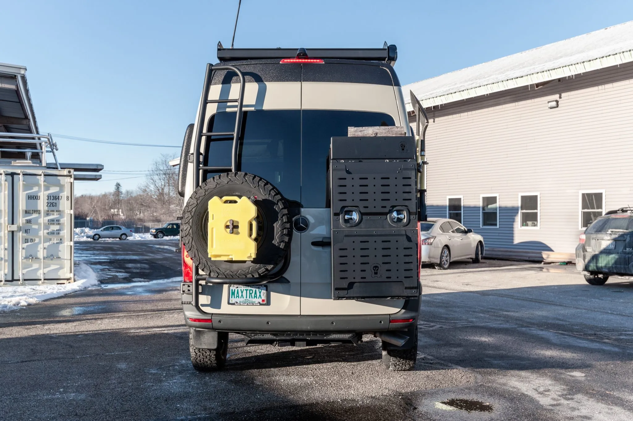 Sold: 2021 Mercedes-Benz Sprinter 2500 4×4