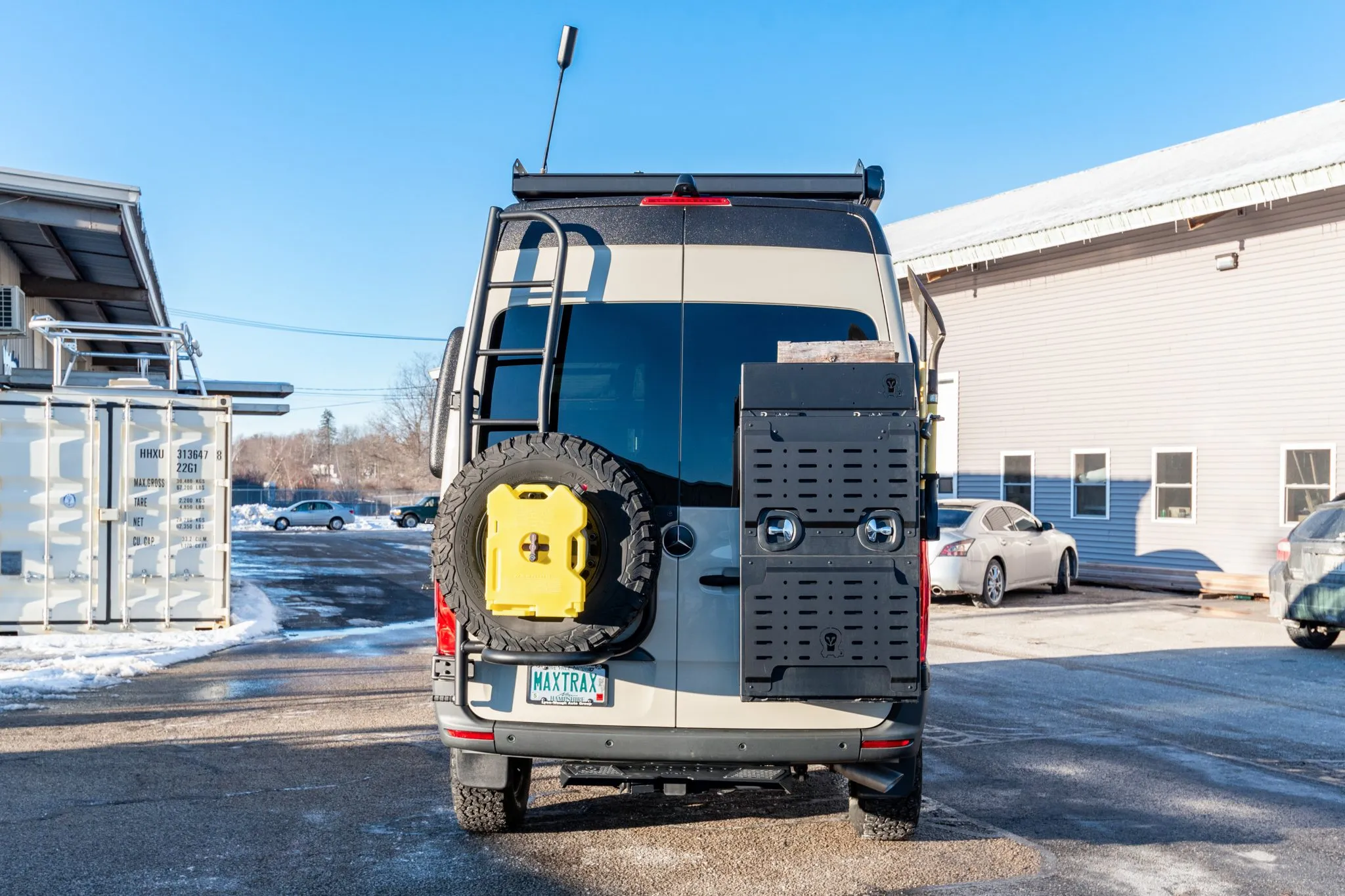 Sold: 2021 Mercedes-Benz Sprinter 2500 4×4