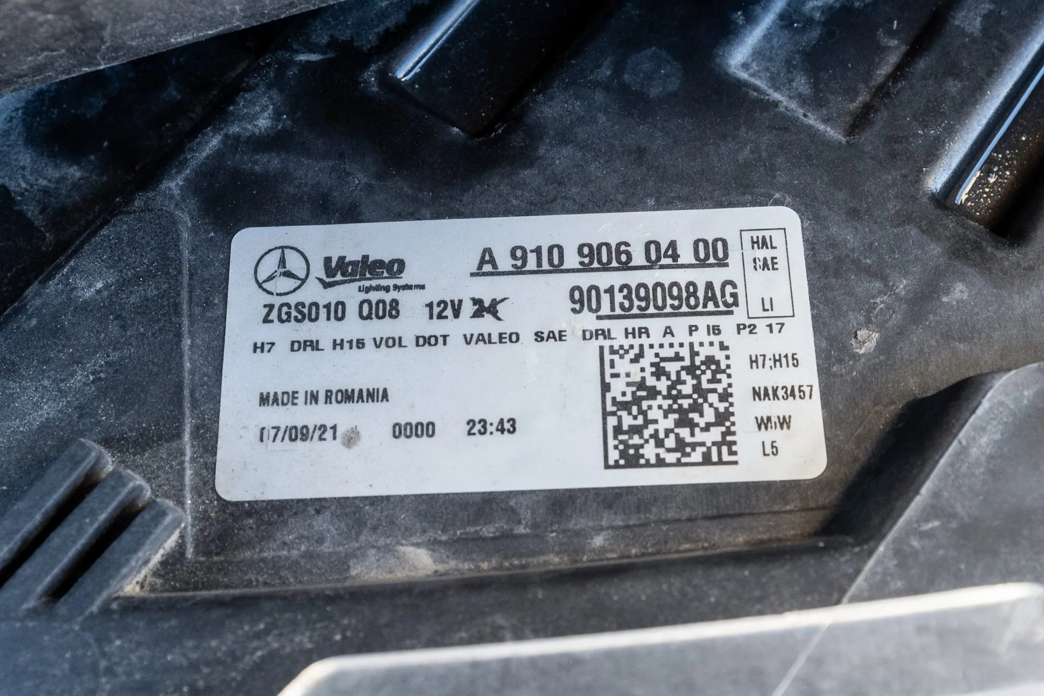 Sold: 2021 Mercedes-Benz Sprinter 2500 4×4