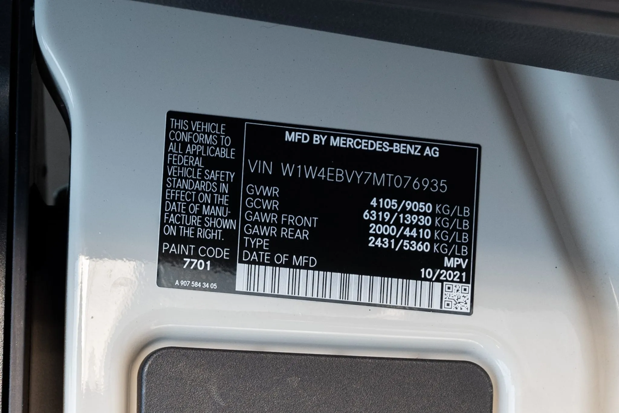 Sold: 2021 Mercedes-Benz Sprinter 2500 4×4