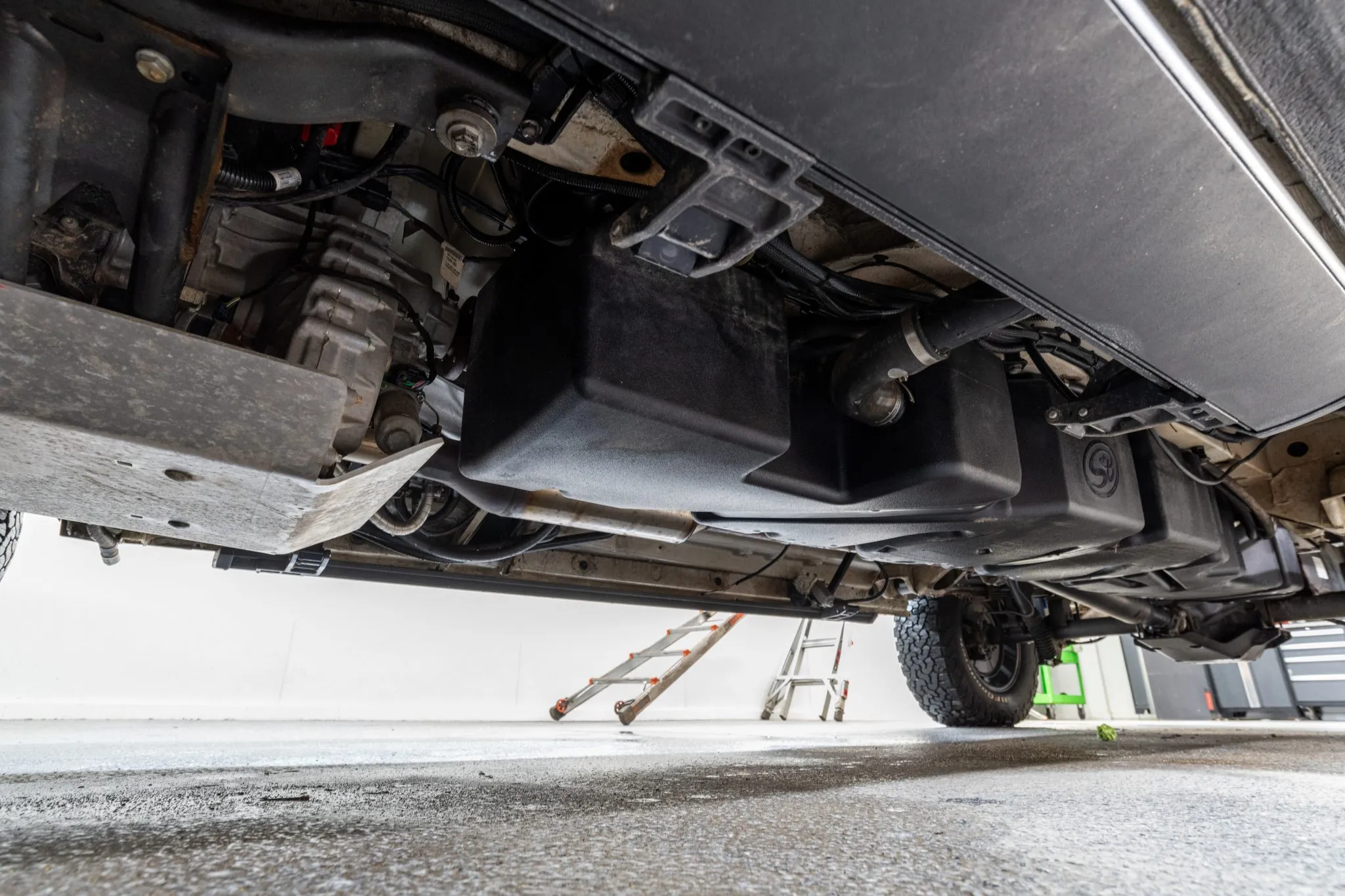 Sold: 2021 Mercedes-Benz Sprinter 2500 4×4