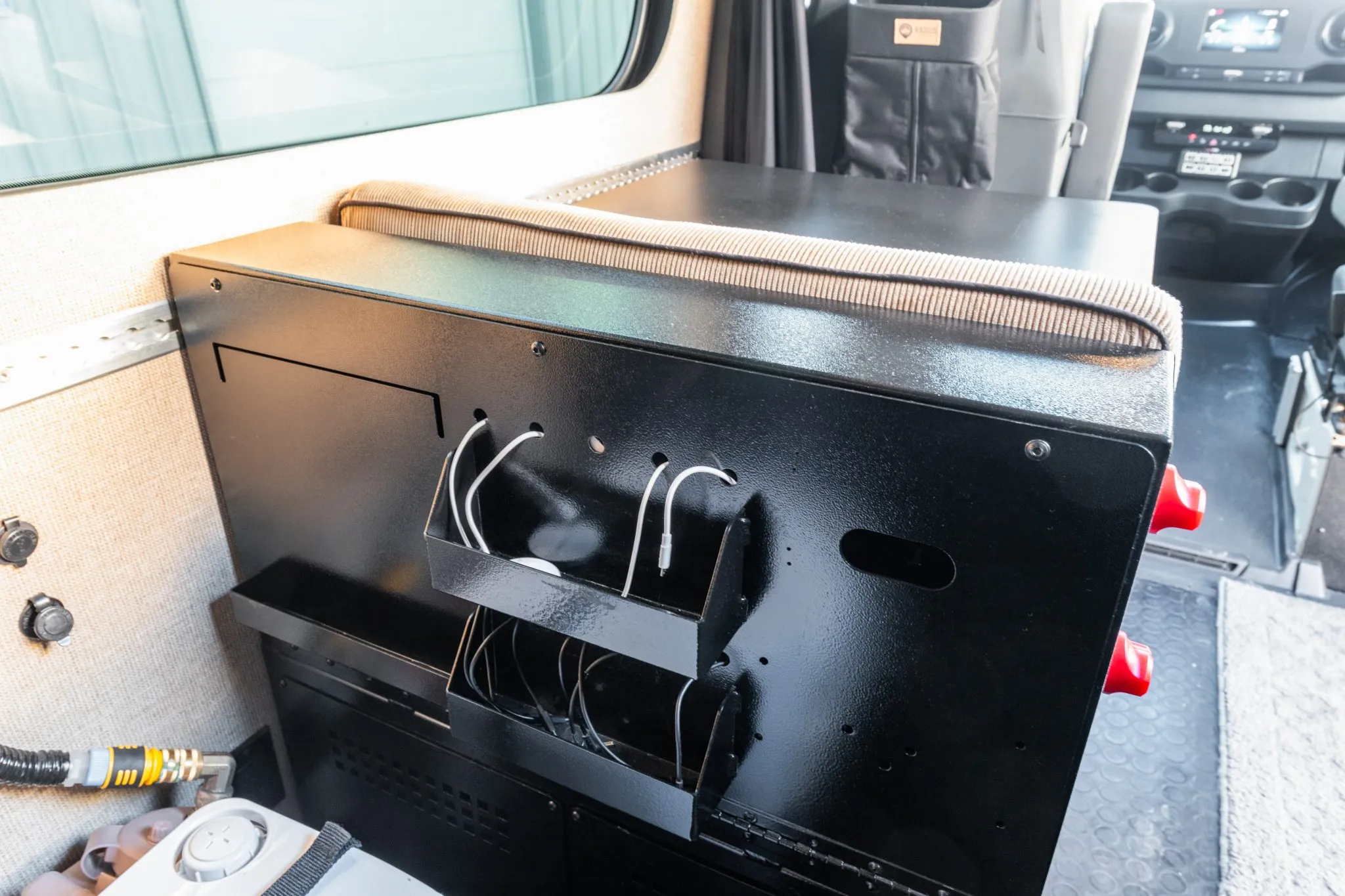 Sold: 2021 Mercedes-Benz Sprinter 2500 4×4